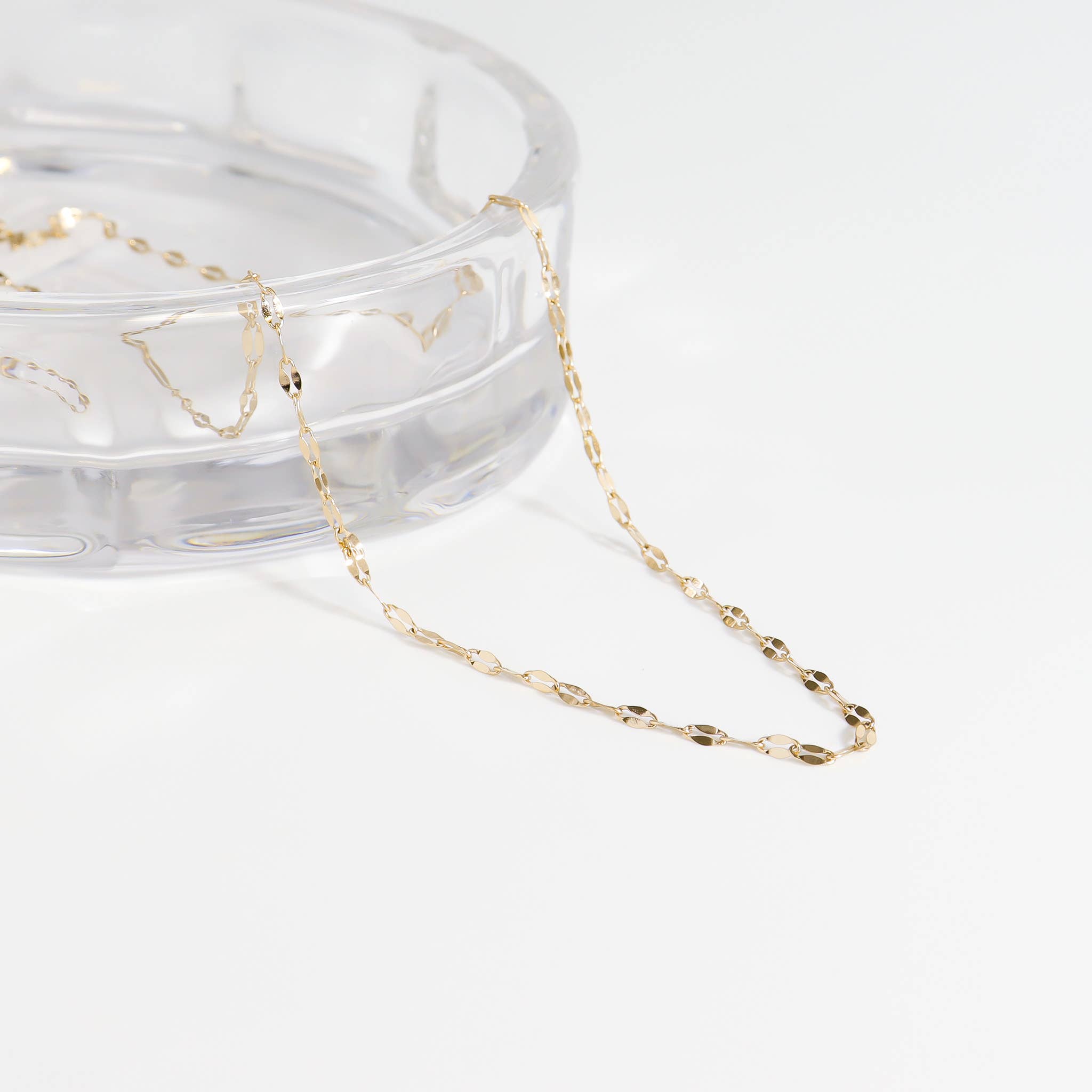 Mia Stainless Steel Lip Chain Necklace
