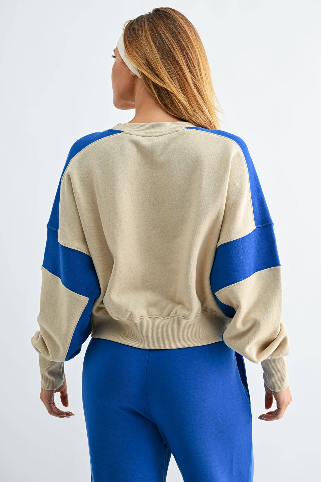 Contrast Edge Cropped Sweatshirt