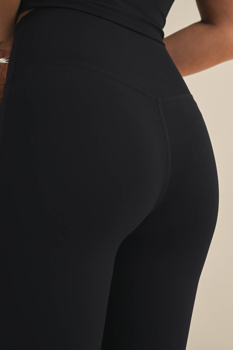 Clara Capri Leggings