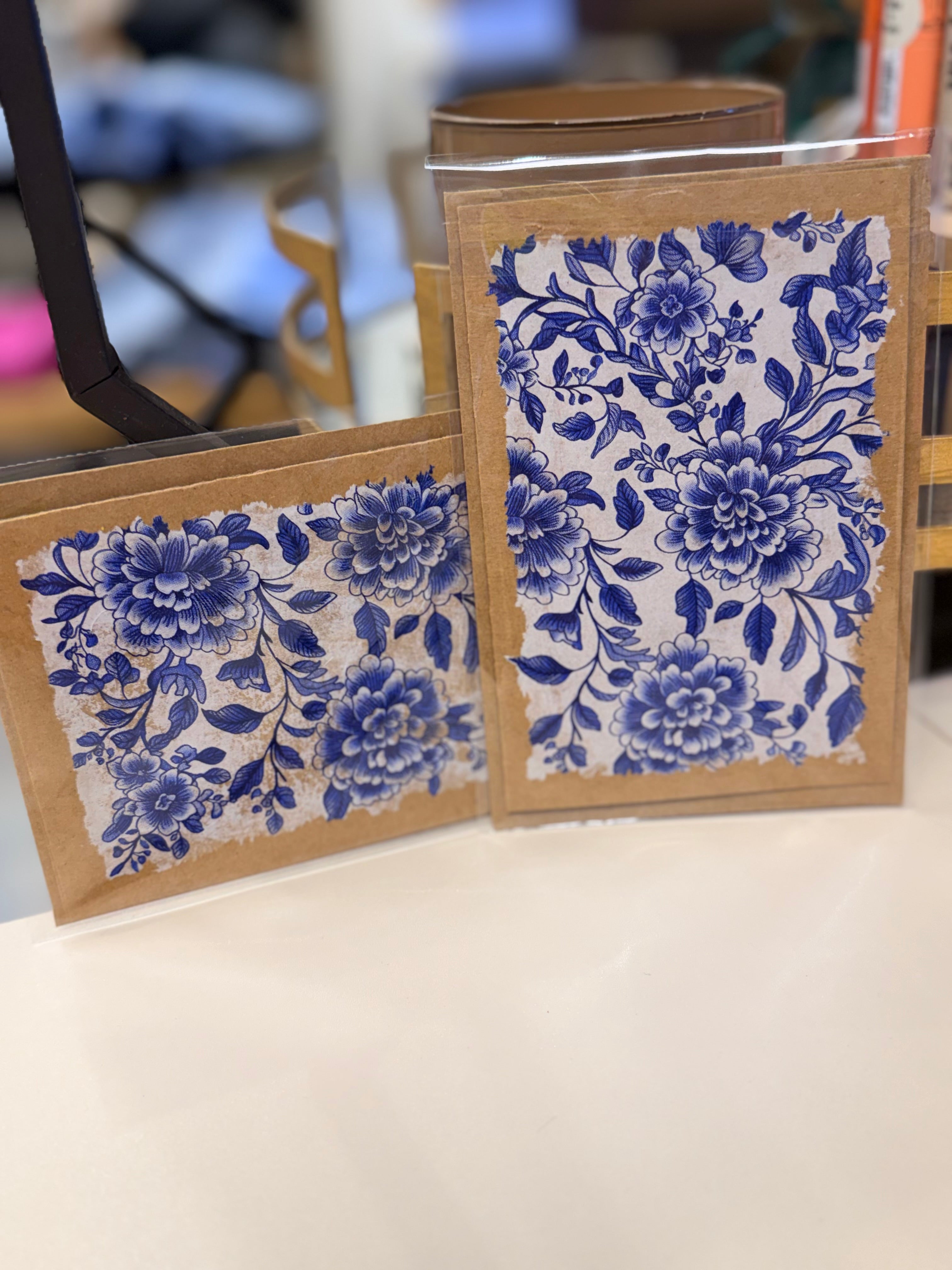 HBC: Gr. Card Blue Floral (blank inside)