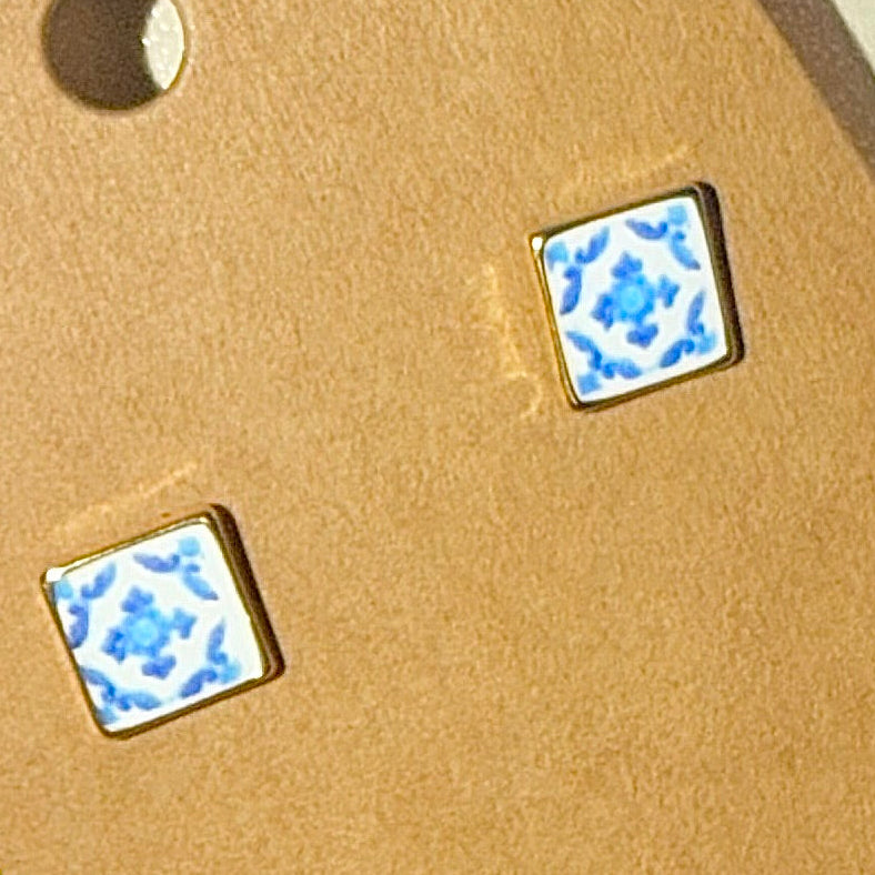 China Tile Fashion Stud Earrings